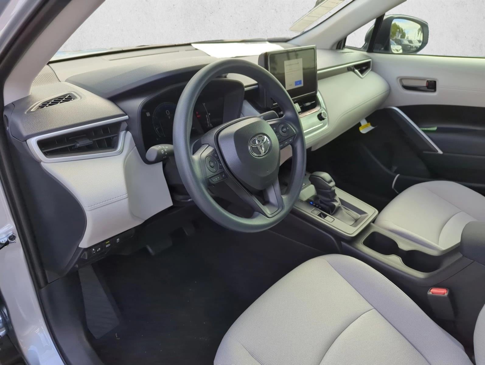 2026 Toyota Corolla Cross L 2WD (Natl)