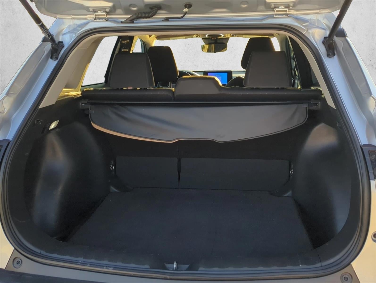 2024 Toyota Corolla Cross LE 2WD (Natl)