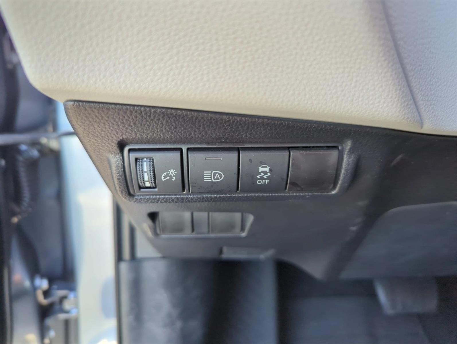2026 Toyota Corolla Cross LE 2WD (Natl)