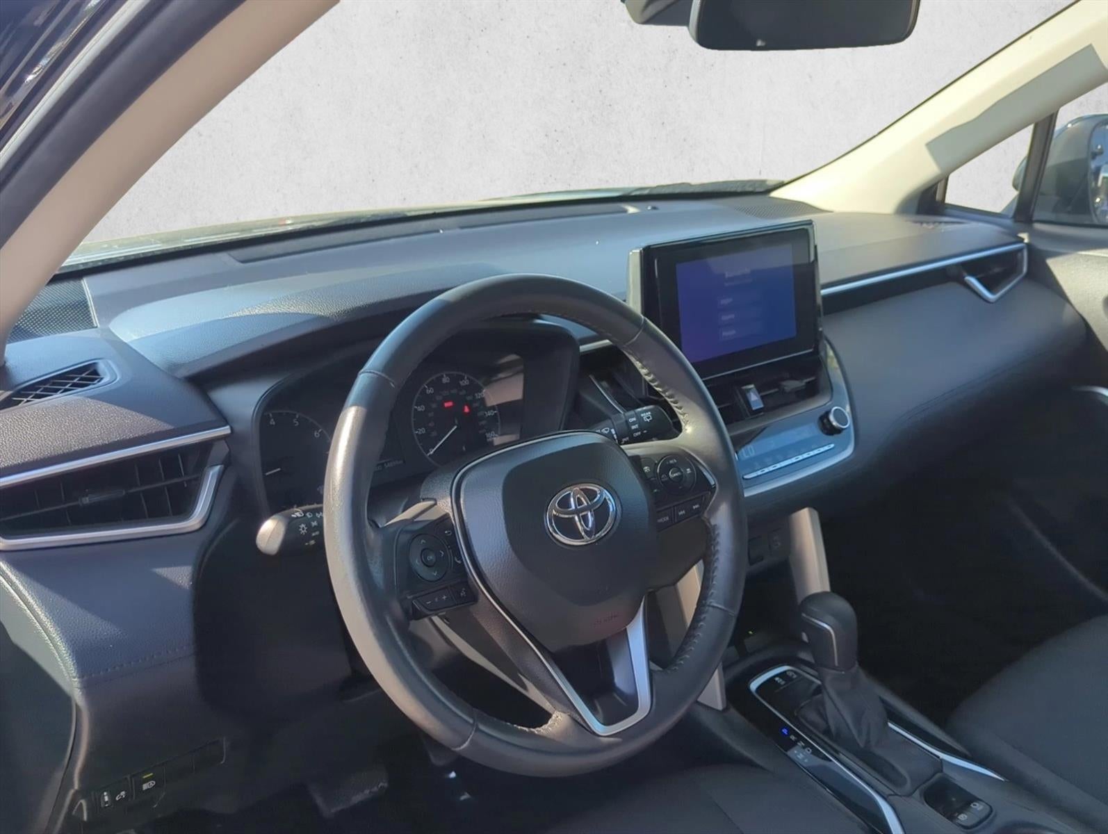 2024 Toyota Corolla Cross LE 4WD (Natl)