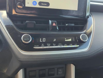 2024 Toyota Corolla Cross LE 4WD (Natl)