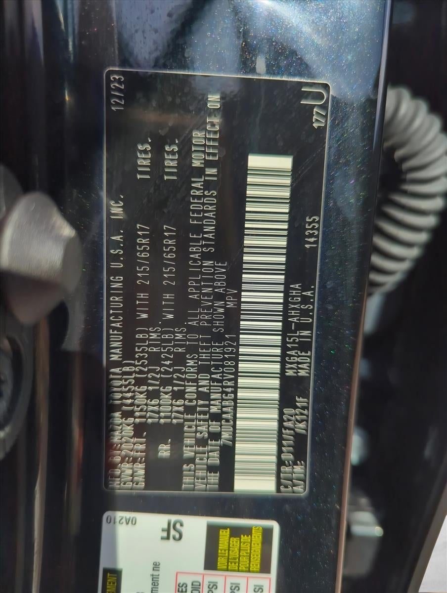 2024 Toyota Corolla Cross LE 4WD (Natl)