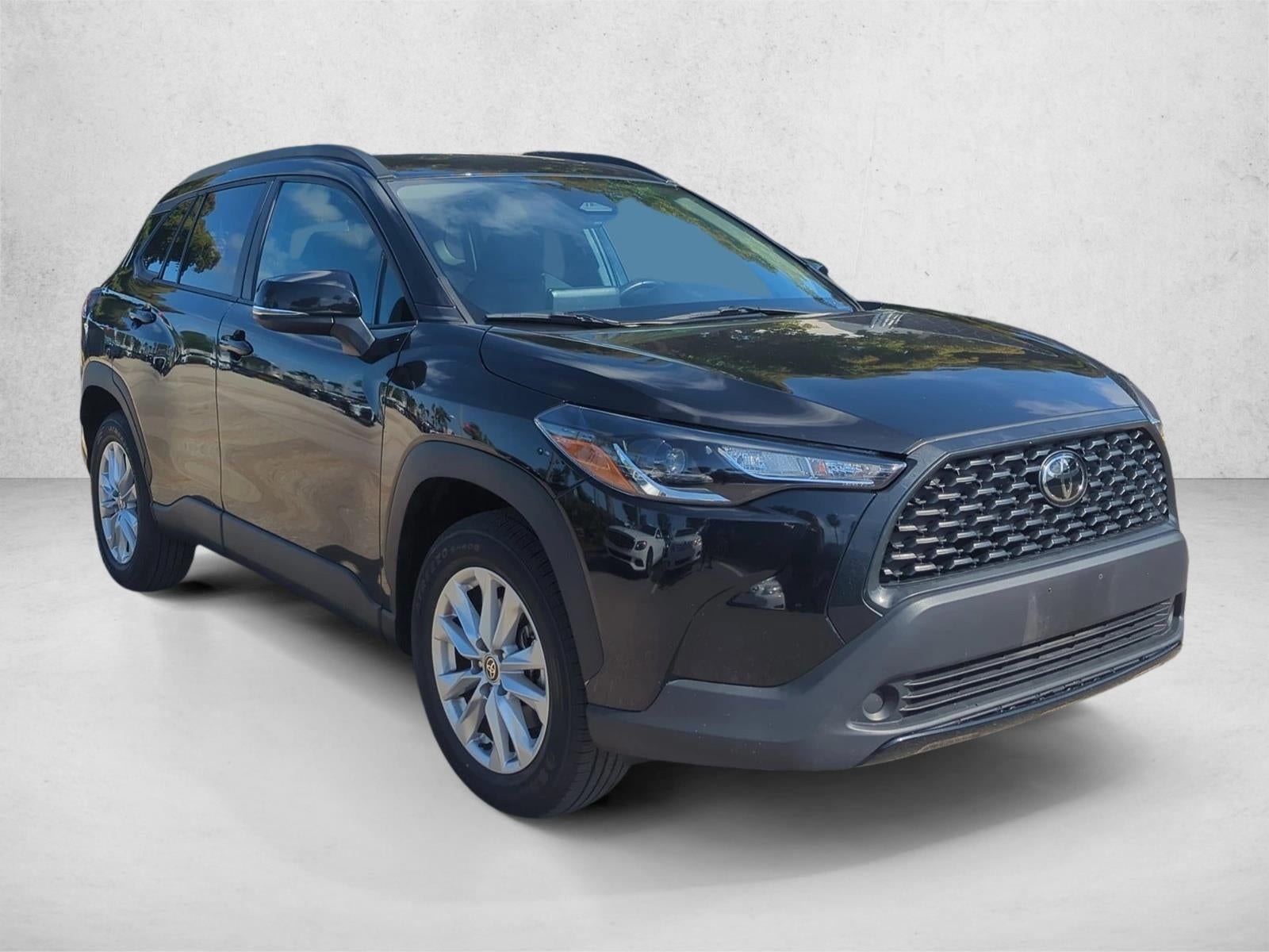 2024 Toyota Corolla Cross LE 4WD (Natl)