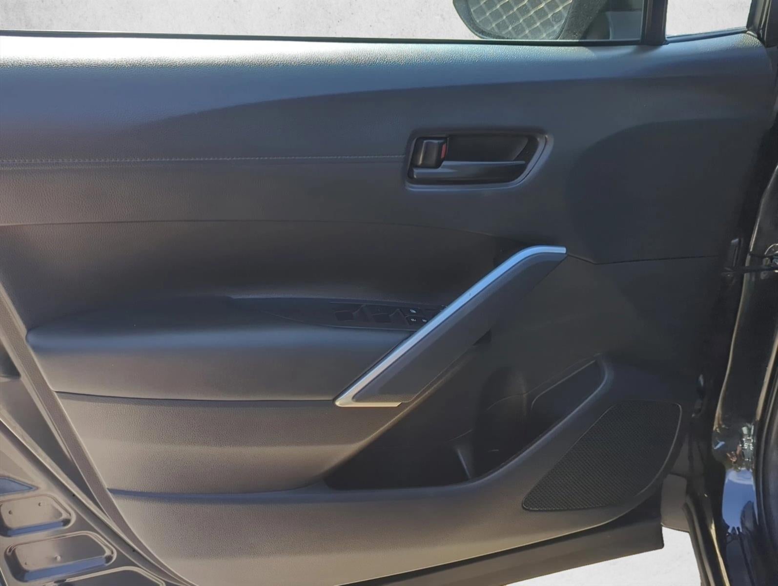 2024 Toyota Corolla Cross LE 4WD (Natl)