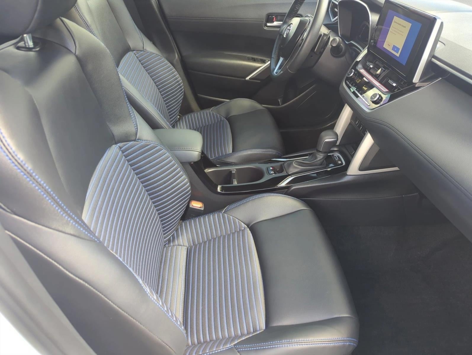 2025 Toyota Corolla Cross Hybrid XSE 4WD (Natl)