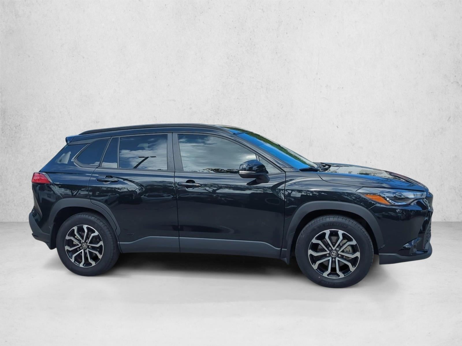 2024 Toyota Corolla Cross Hybrid SE 4WD (Natl)