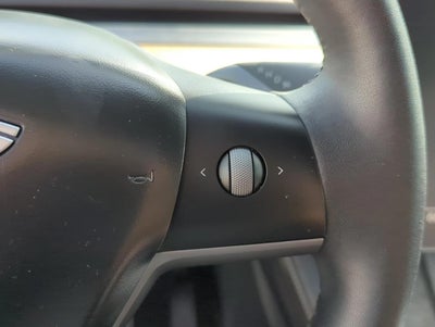 2025 Tesla Model Y Long Range AWD *Ltd Avail*