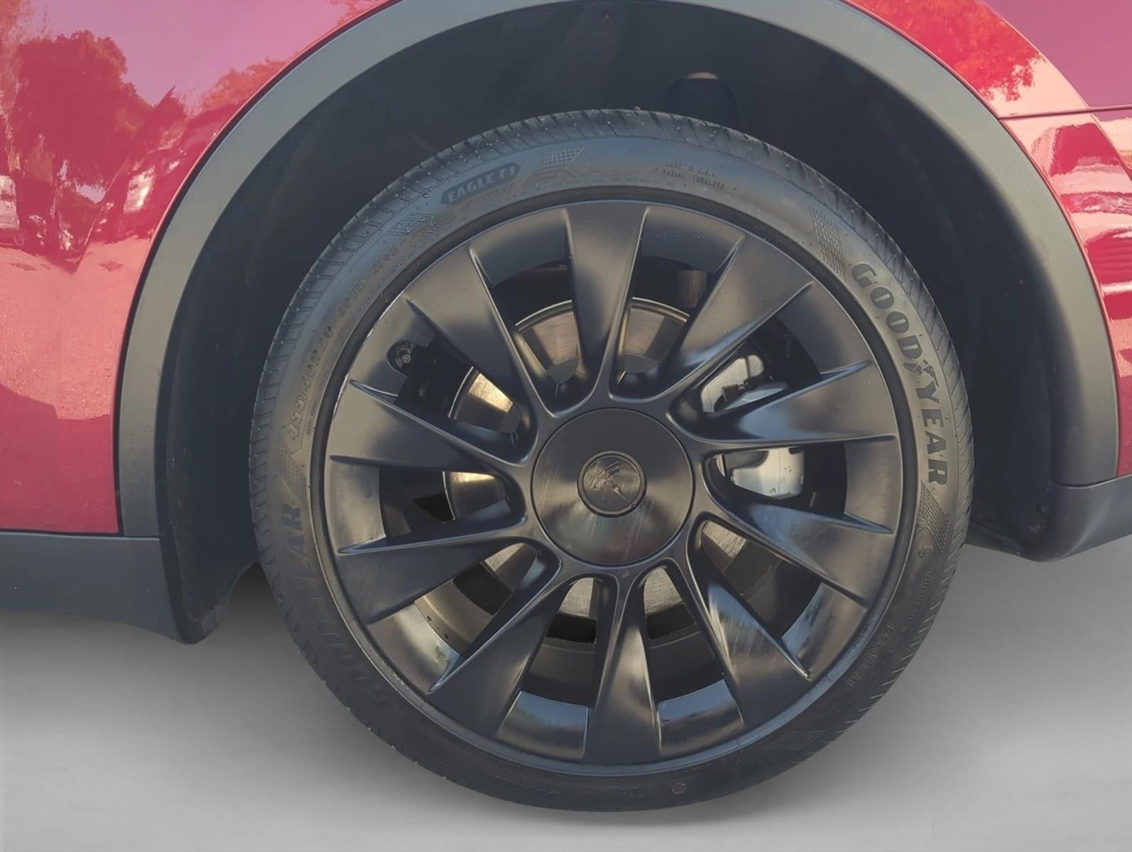 2025 Tesla Model Y Long Range AWD *Ltd Avail*
