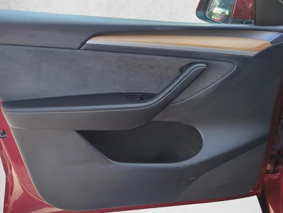 2025 Tesla Model Y Long Range AWD *Ltd Avail*