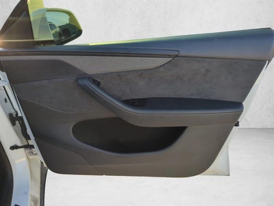 2026 Tesla Model Y Long Range Launch Series AWD *Ltd Avail*