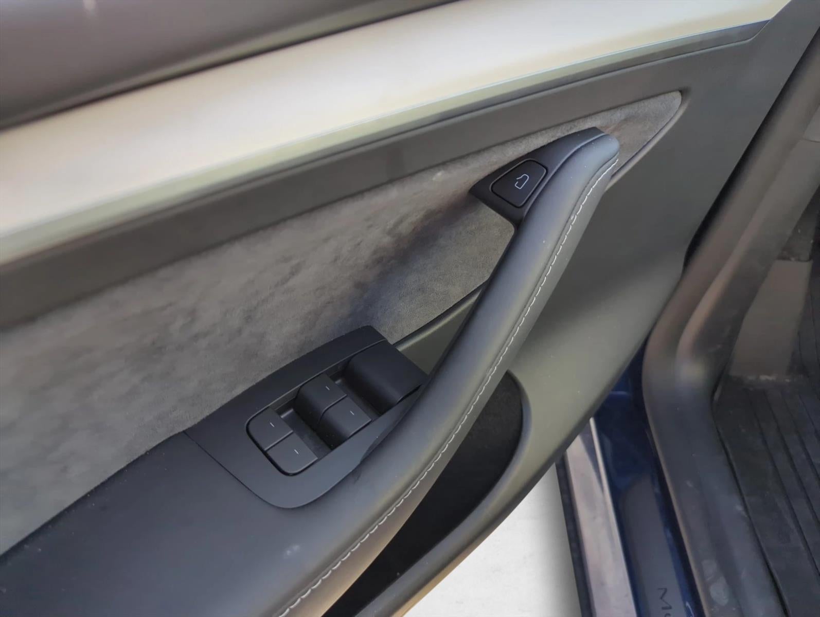2024 Tesla Model Y Performance AWD