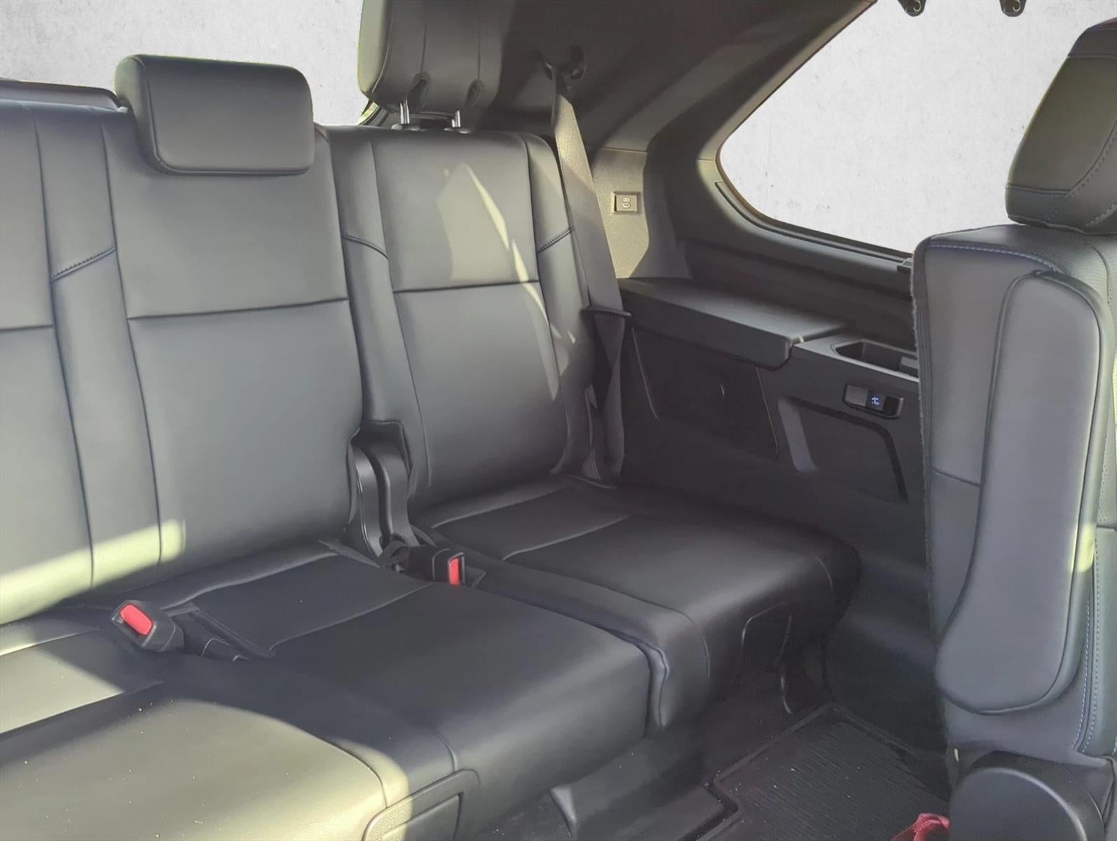 2024 Toyota Sequoia Platinum RWD (Natl)