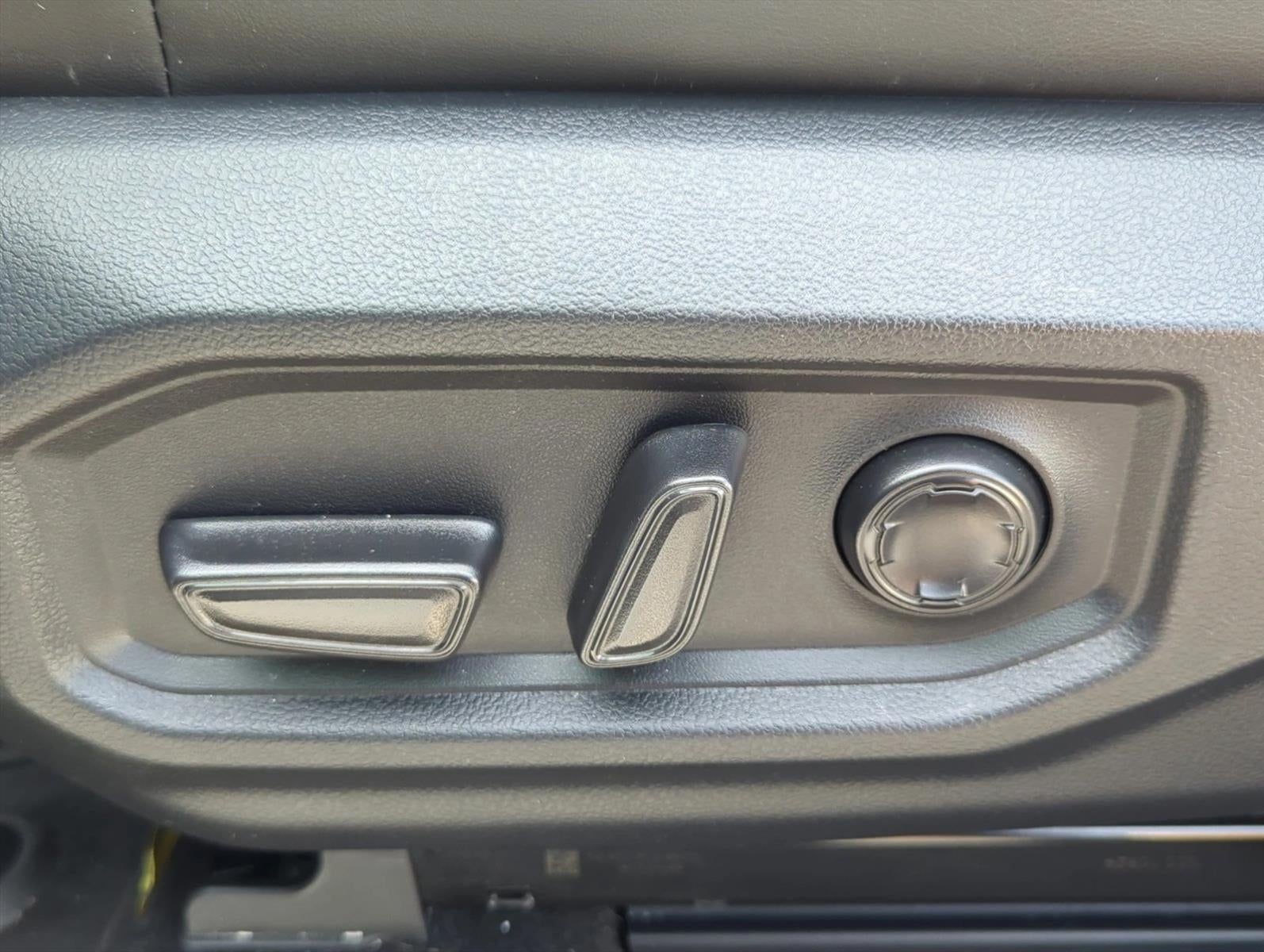 2024 Toyota Sequoia Platinum RWD (Natl)