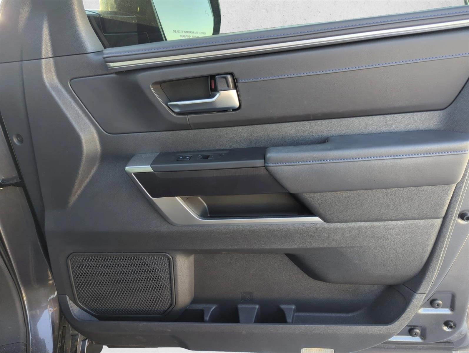 2024 Toyota Sequoia Platinum 4WD (Natl)