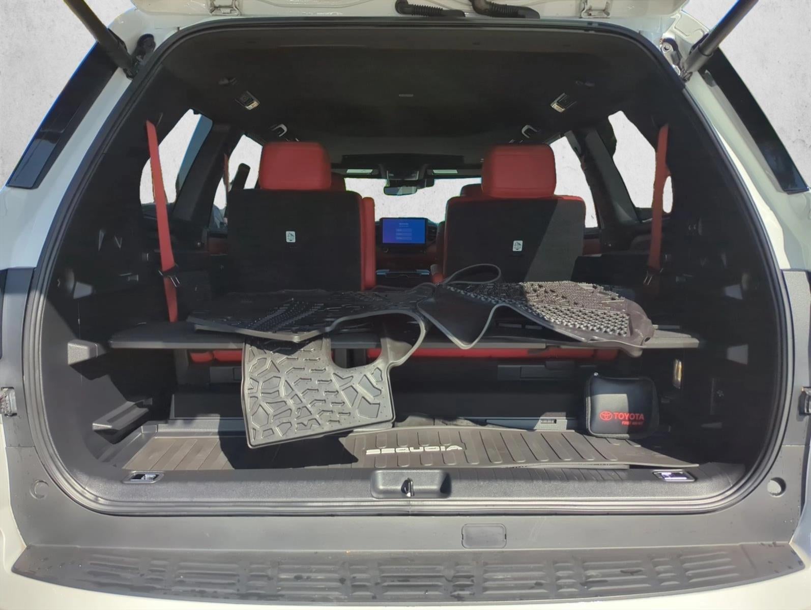 2024 Toyota Sequoia TRD Pro 4WD (Natl)