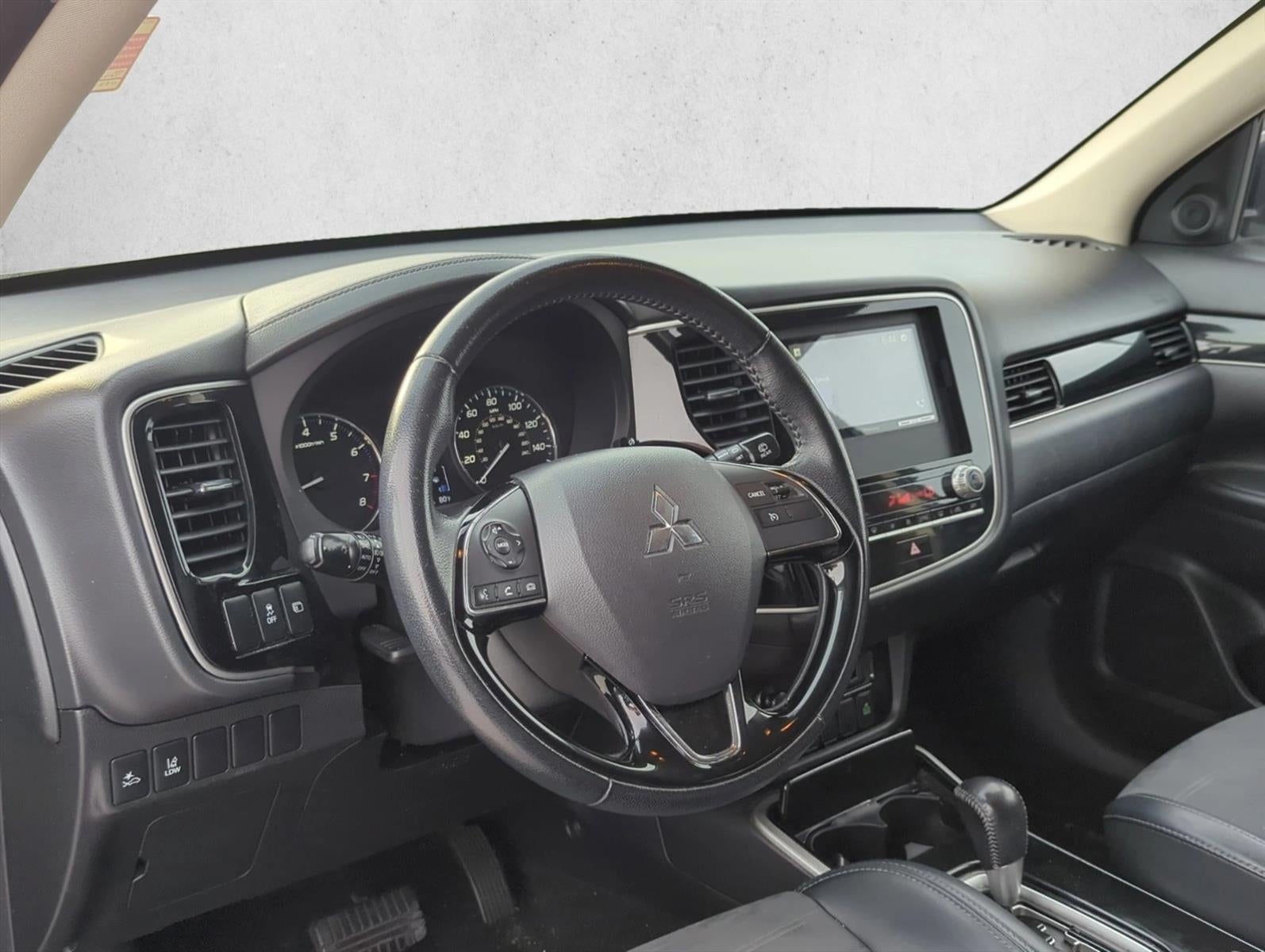 2020 Mitsubishi Outlander SE FWD