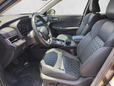 2022 Mitsubishi Outlander SEL FWD