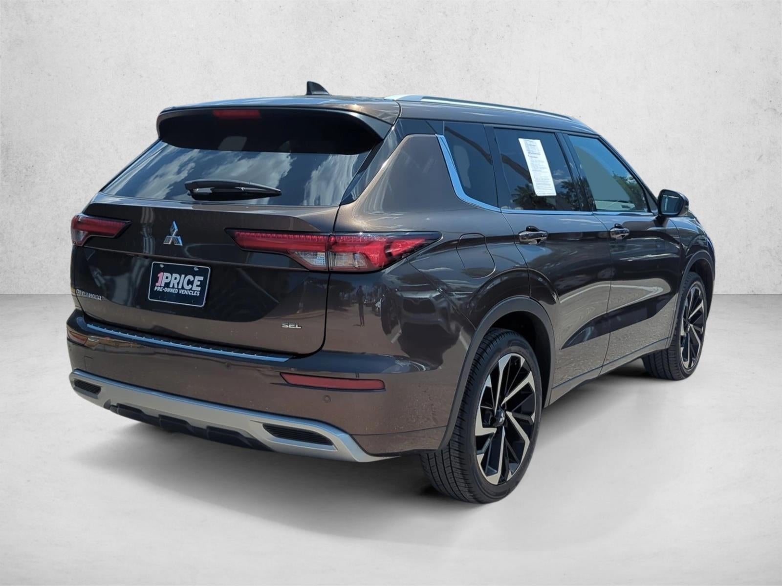 2022 Mitsubishi Outlander SEL FWD