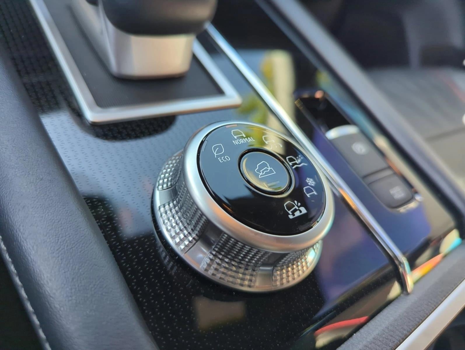 2023 Mitsubishi Outlander Ralliart S-AWC