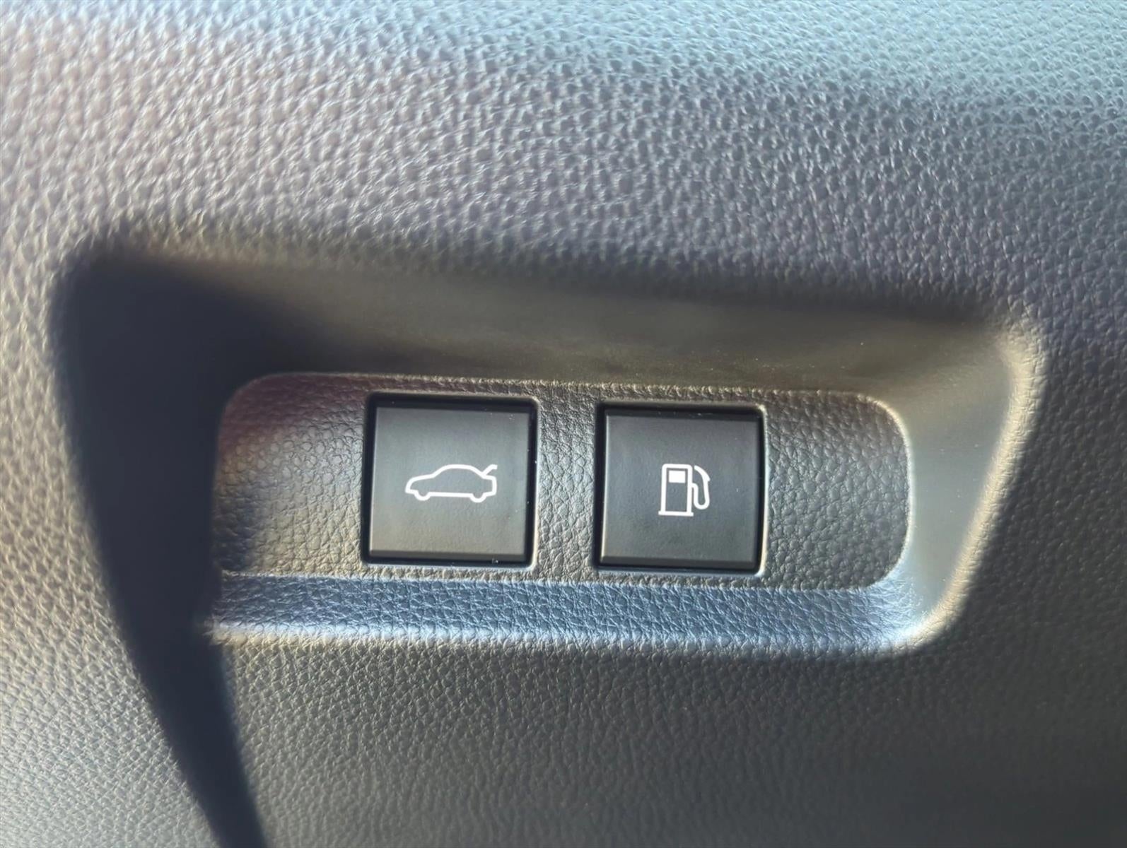 2024 Toyota Crown XLE AWD (Natl)