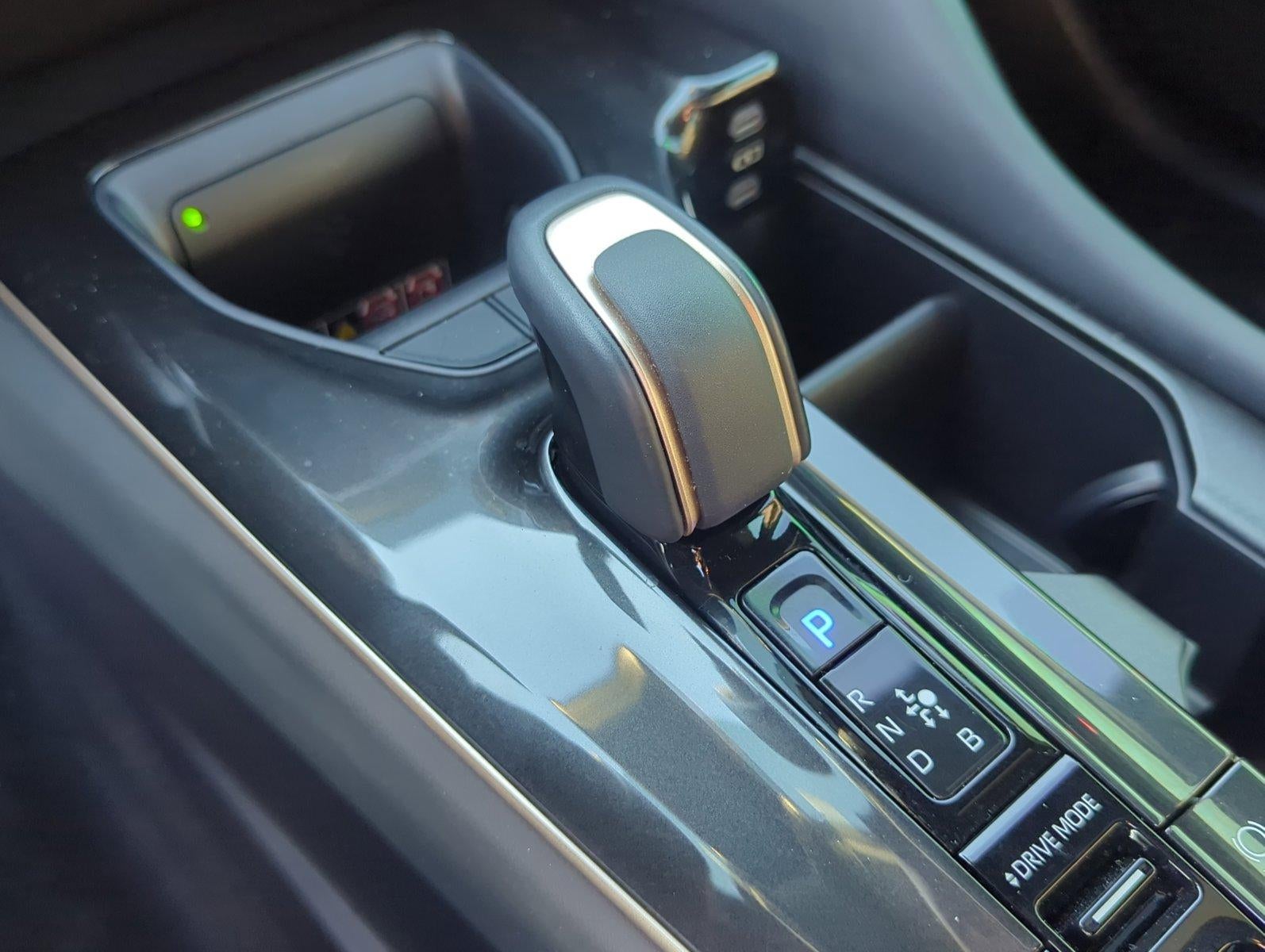 2024 Toyota Crown XLE AWD (Natl)