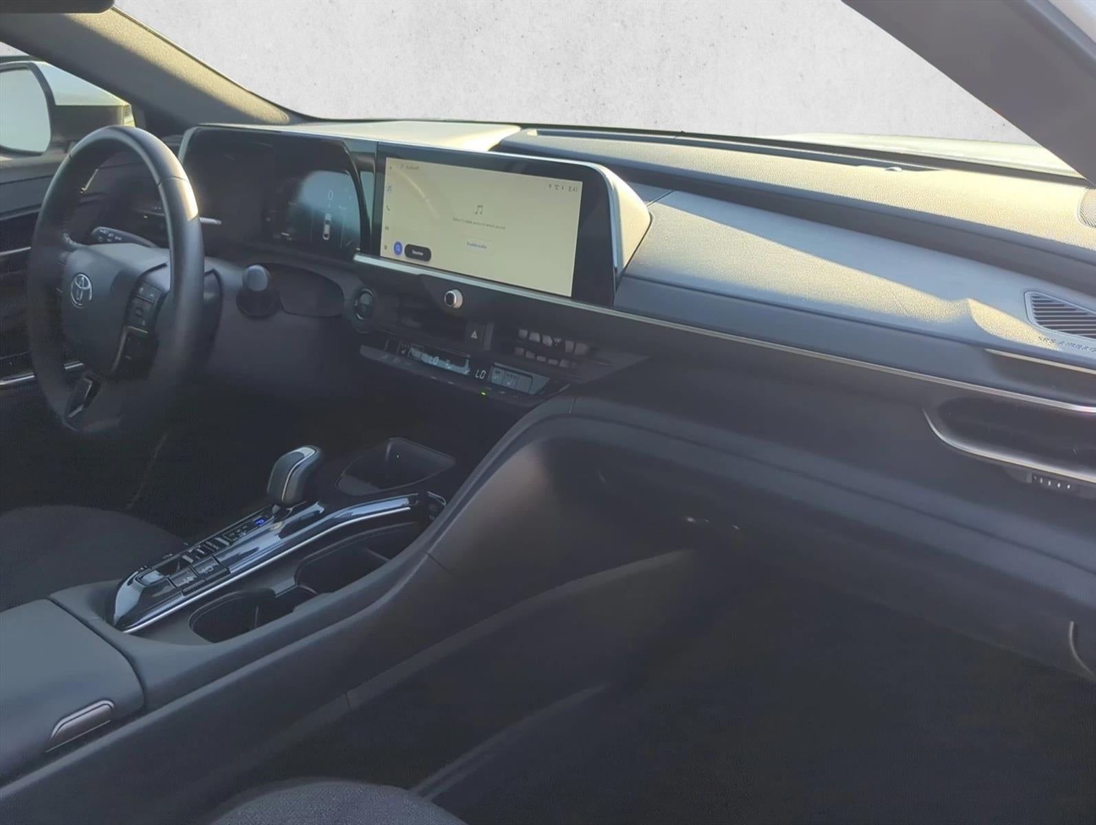 2024 Toyota Crown XLE AWD (Natl)