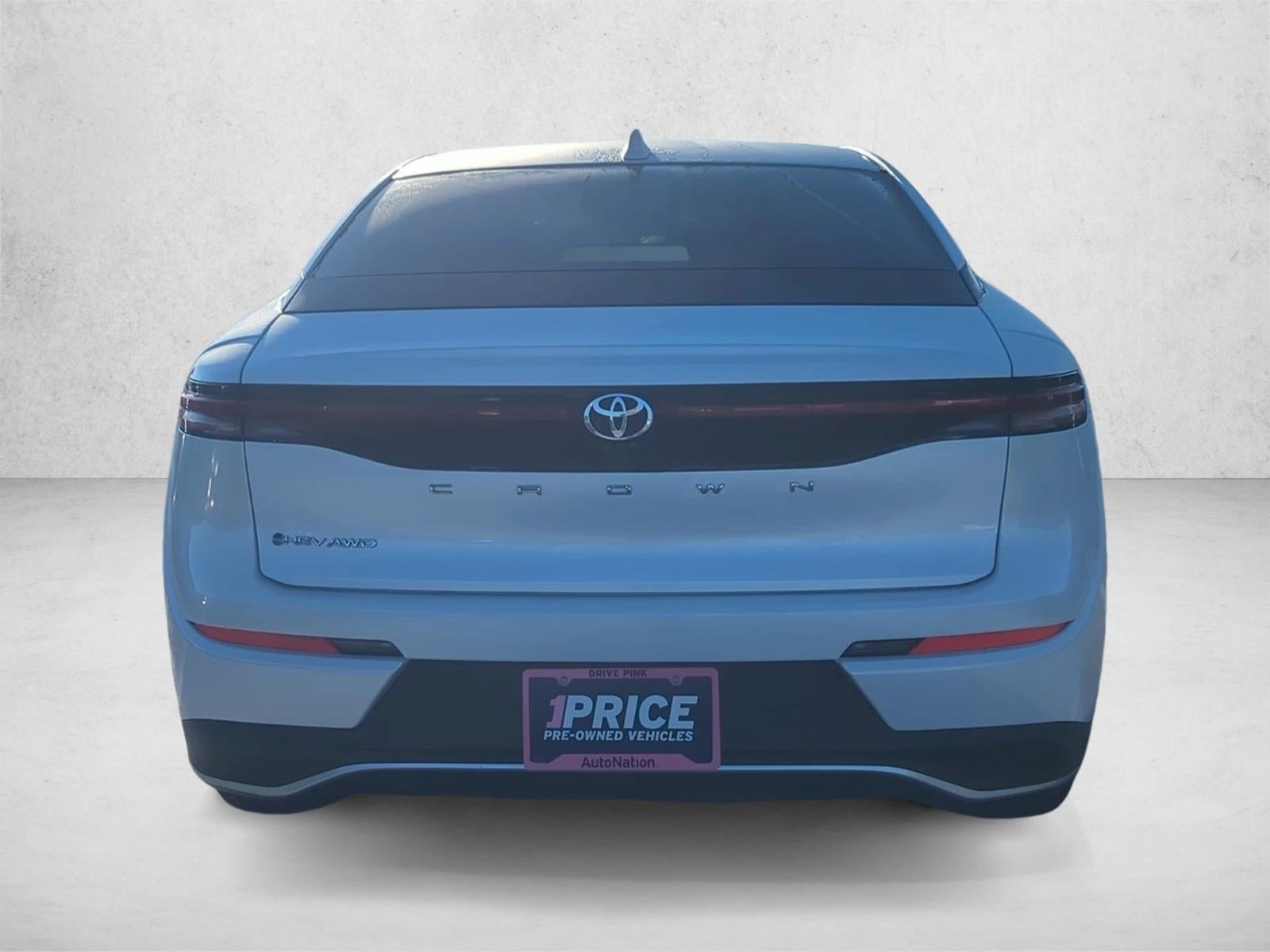 2024 Toyota Crown XLE AWD (Natl)