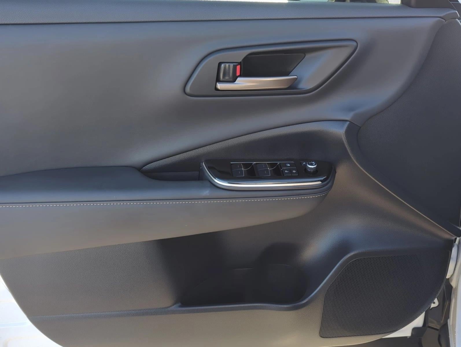 2024 Toyota Crown XLE AWD (Natl)