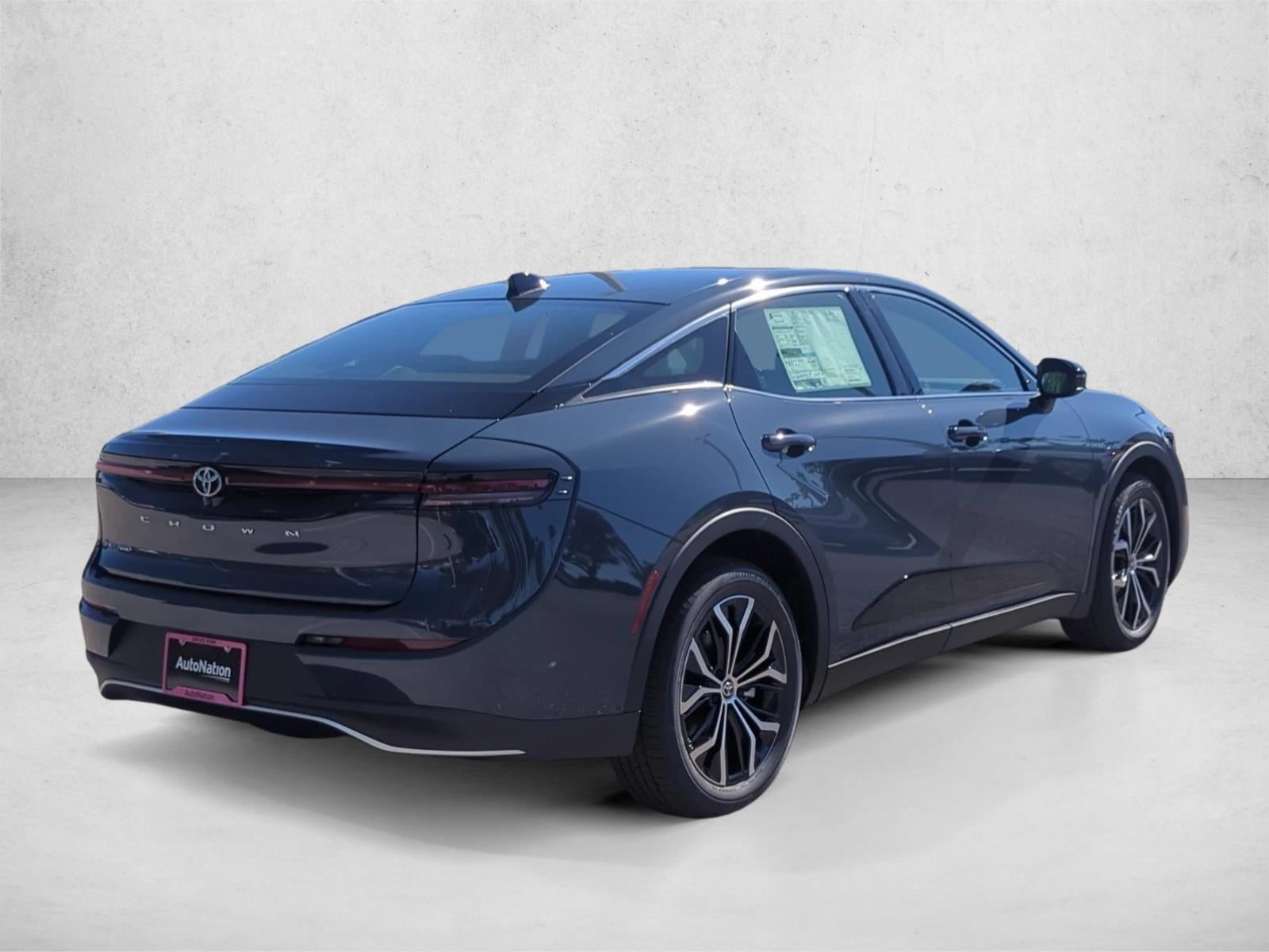 2026 Toyota Crown XLE AWD (Natl)