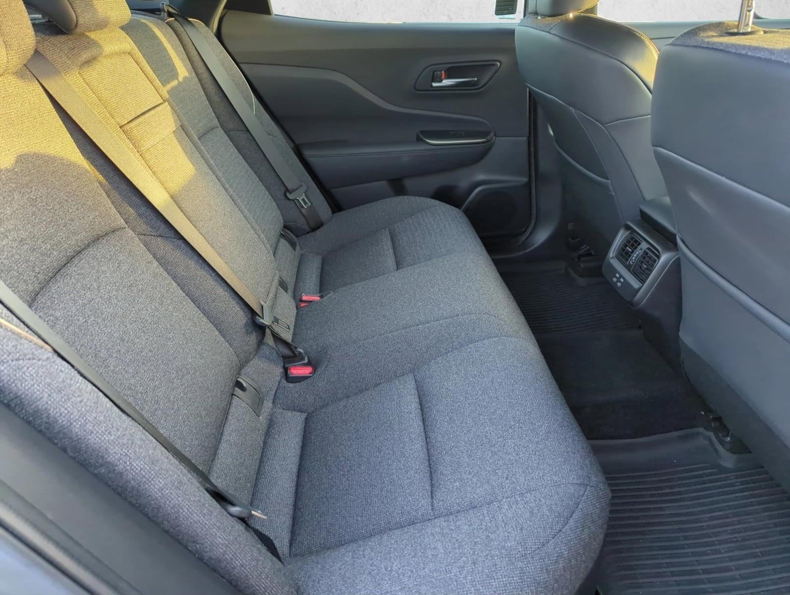 2023 Toyota Crown XLE AWD (Natl)