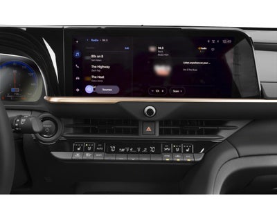 2025 Toyota Crown Signia Limited AWD (Natl)