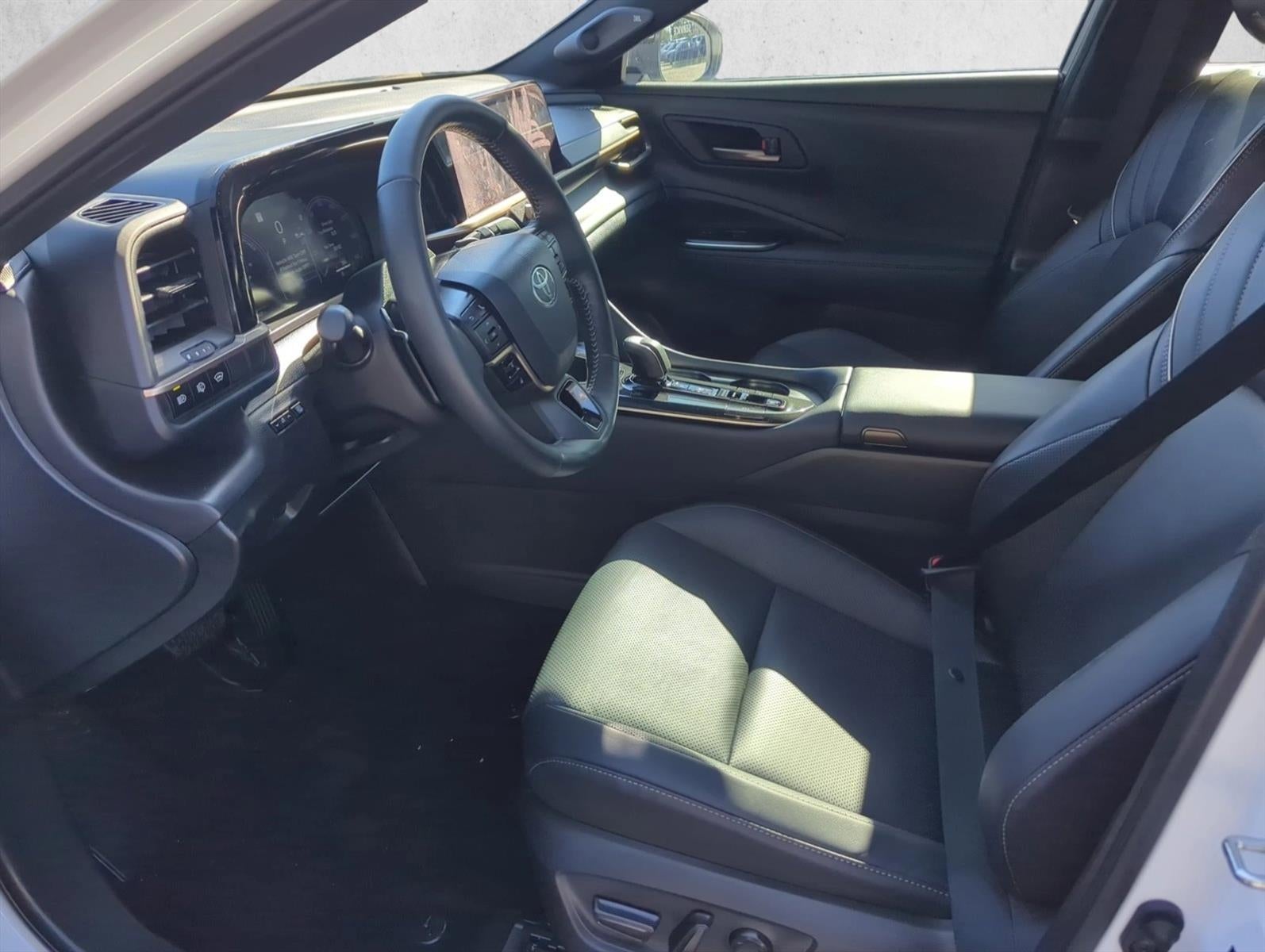 2026 Toyota Crown Signia Limited AWD (Natl)
