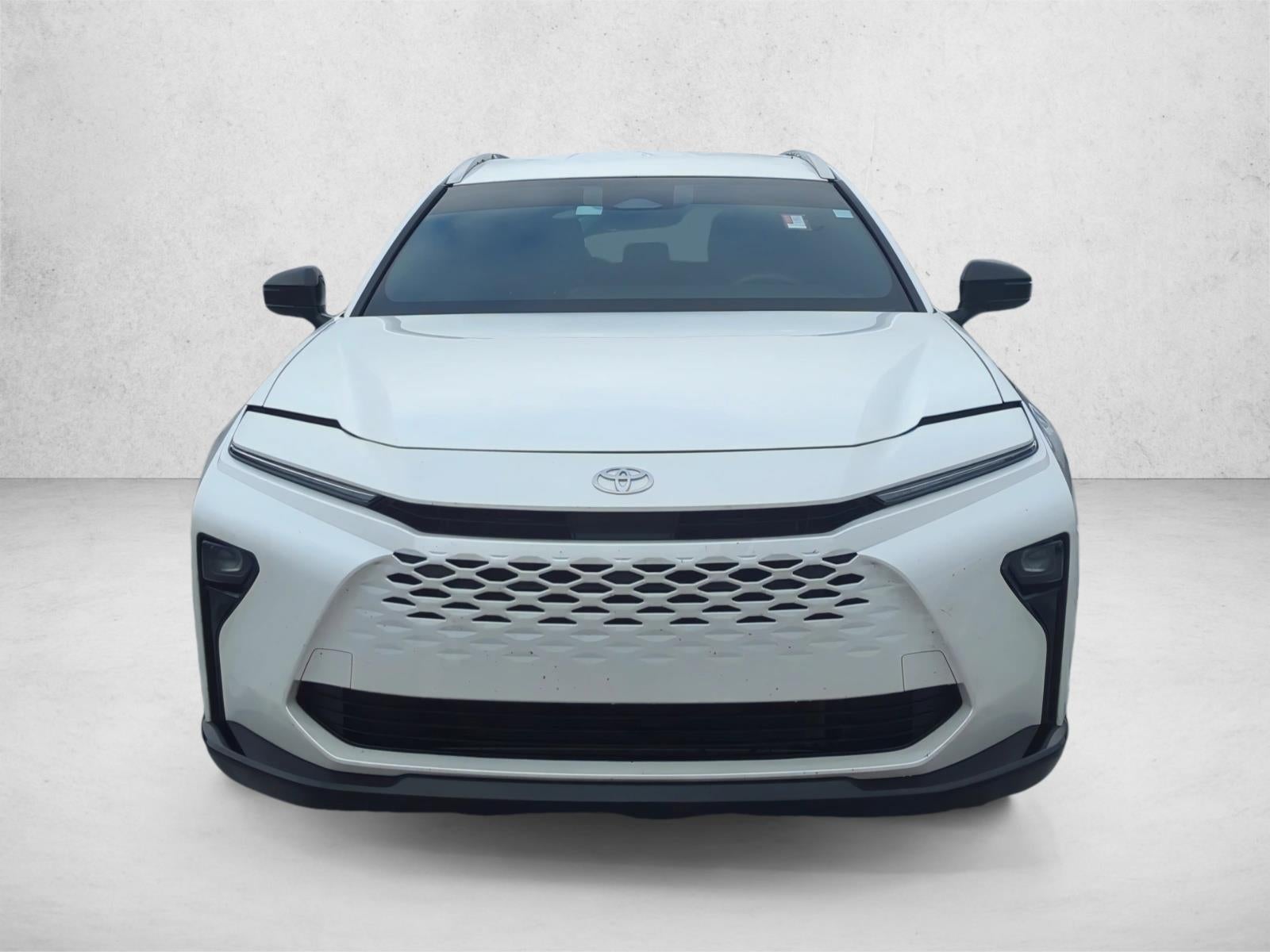 2025 Toyota Crown Signia XLE AWD (Natl)