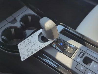 2025 Toyota Prius Limited (Natl)