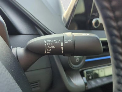 2025 Toyota Prius XLE (Natl)