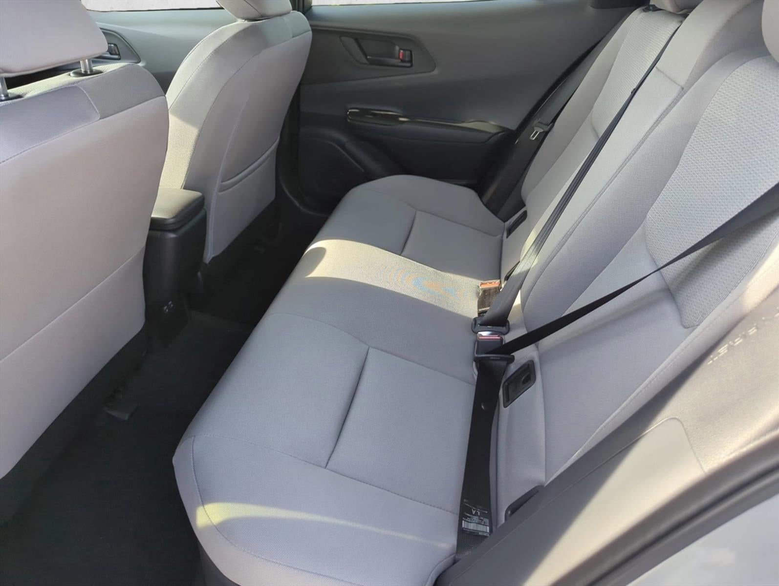 2026 Toyota Prius LE (Natl)