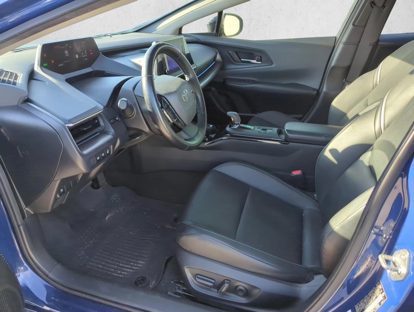 2024 Toyota Prius XLE (Natl)