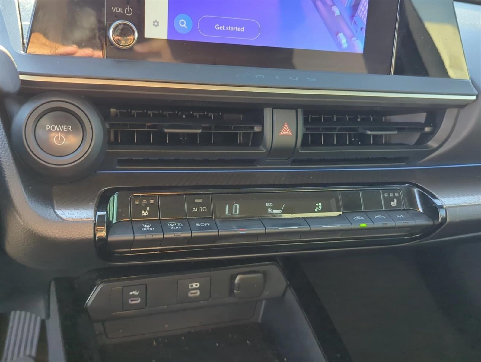 2024 Toyota Prius XLE (Natl)