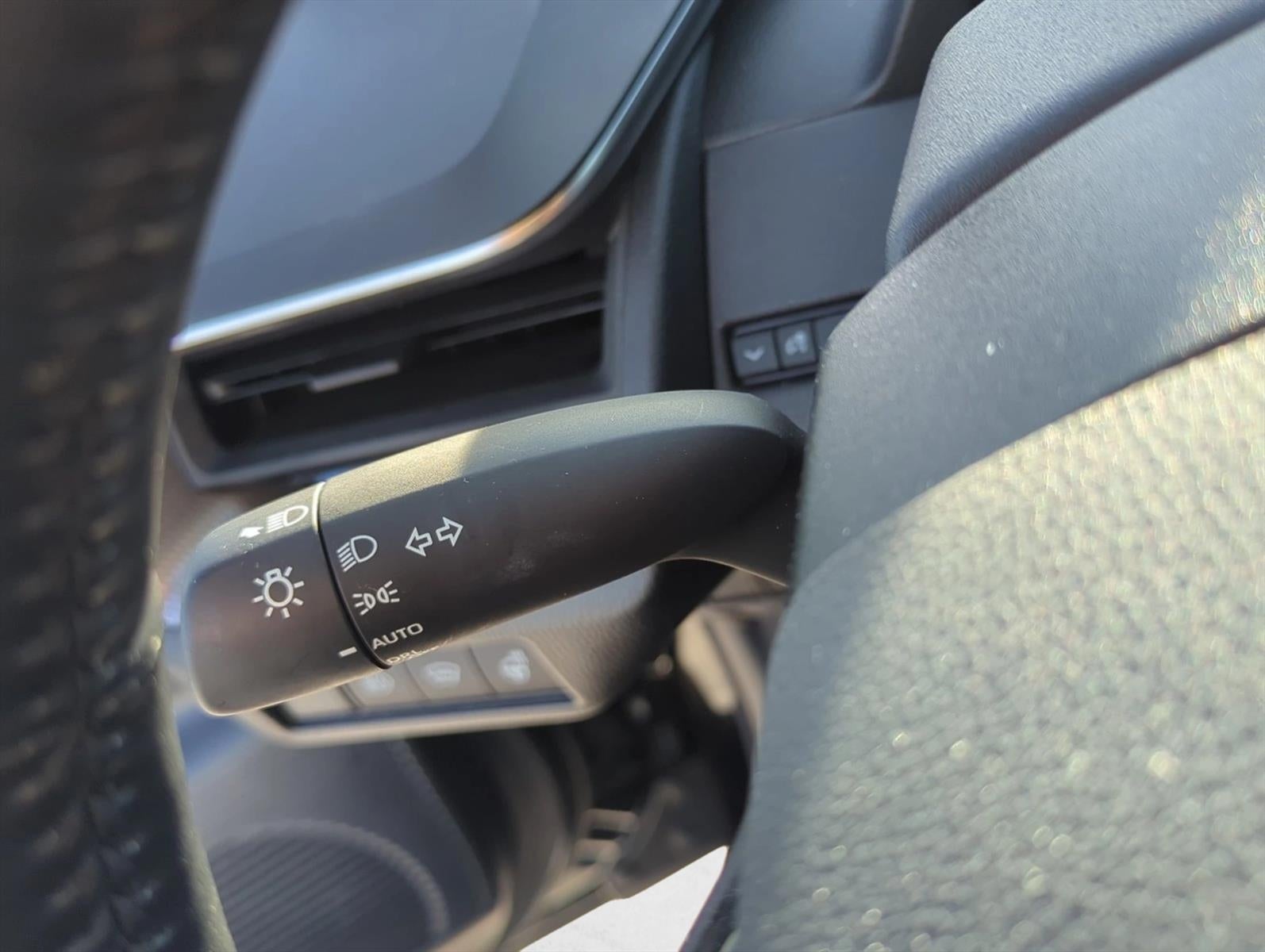 2024 Toyota Prius XLE (Natl)