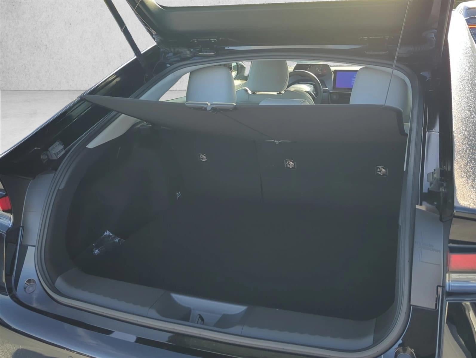 2024 Toyota Prius XLE (Natl)