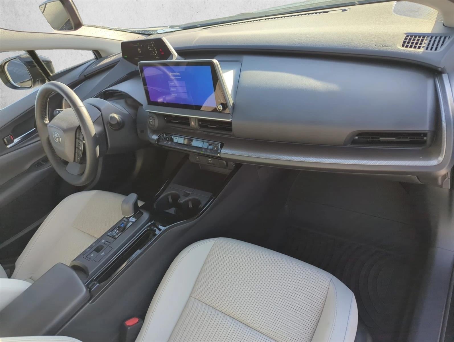 2024 Toyota Prius XLE (Natl)
