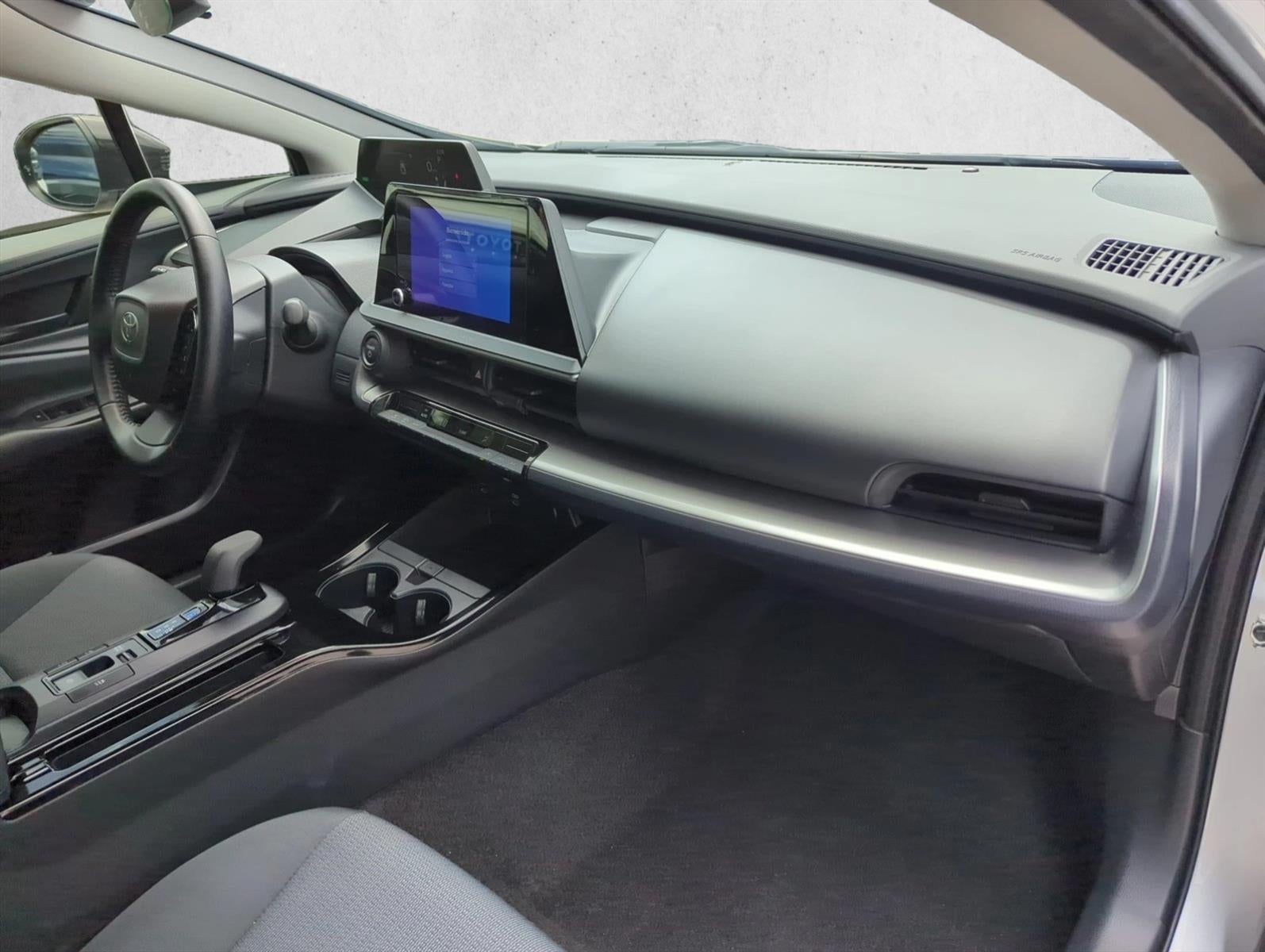 2025 Toyota Prius LE (Natl)