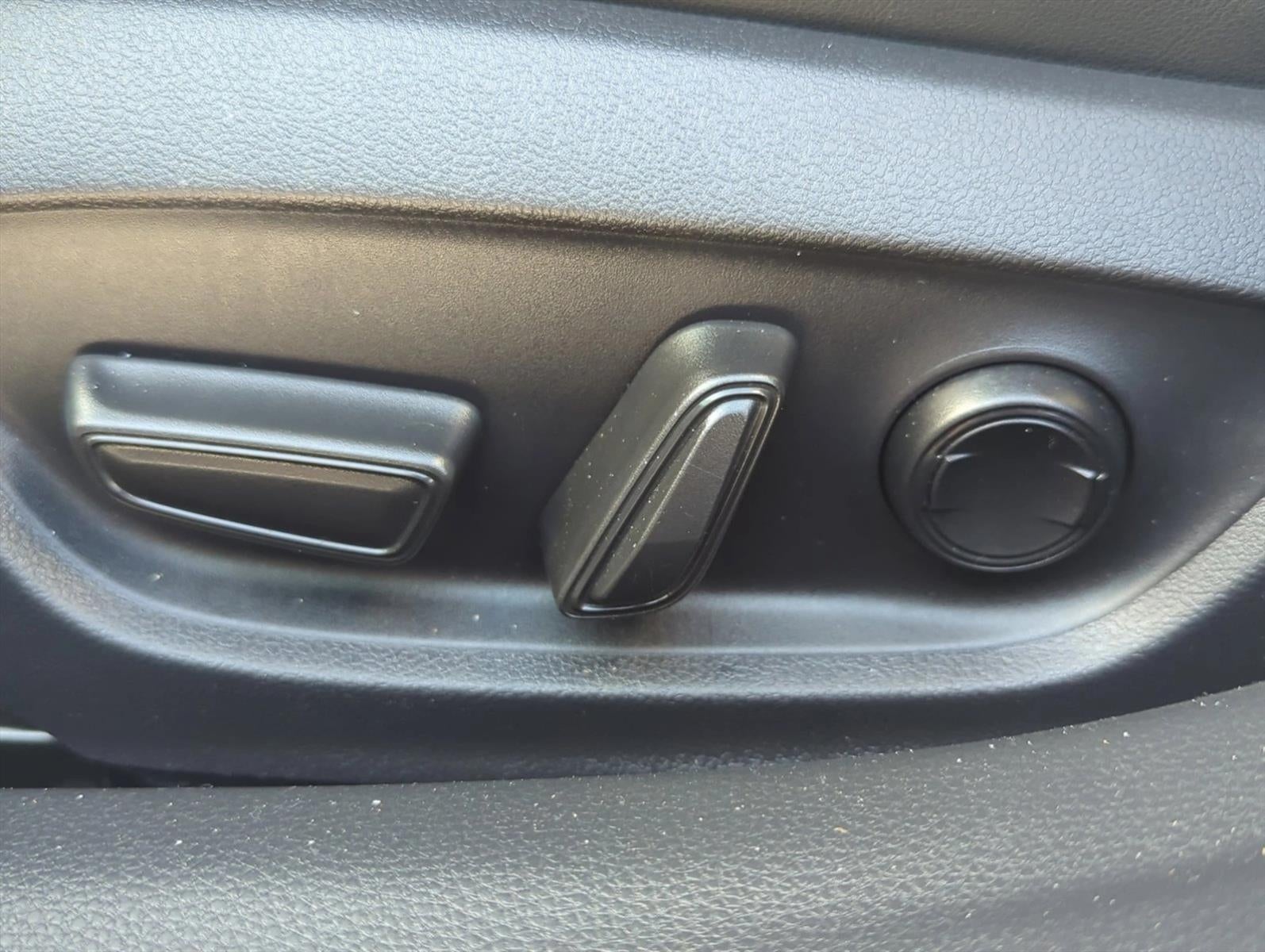 2024 Toyota Prius Prime XSE (Natl)