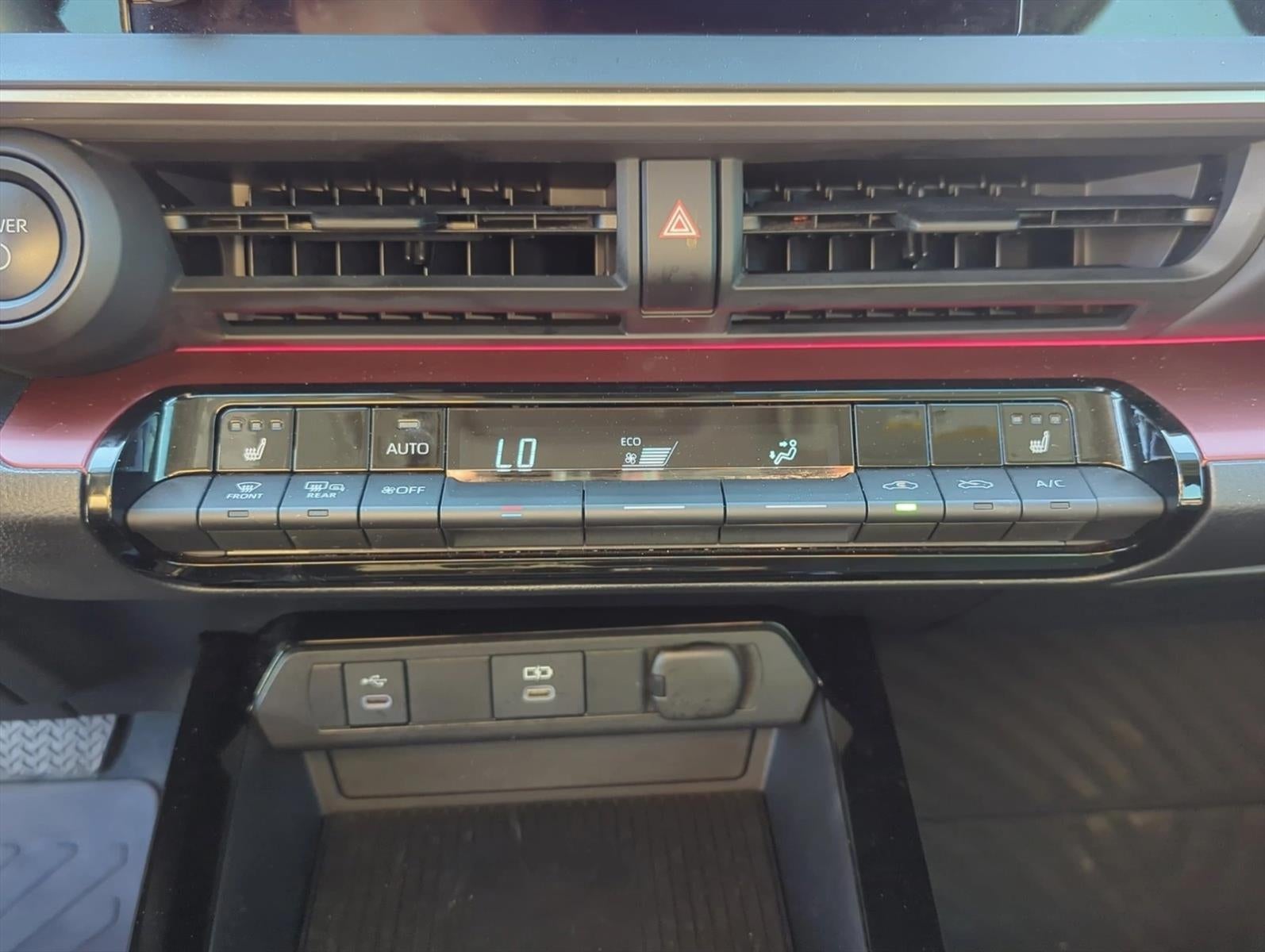 2024 Toyota Prius Prime XSE (Natl)