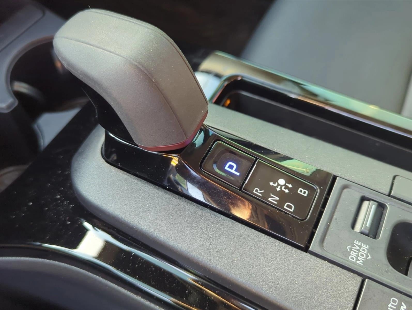 2024 Toyota Prius Prime XSE (Natl)