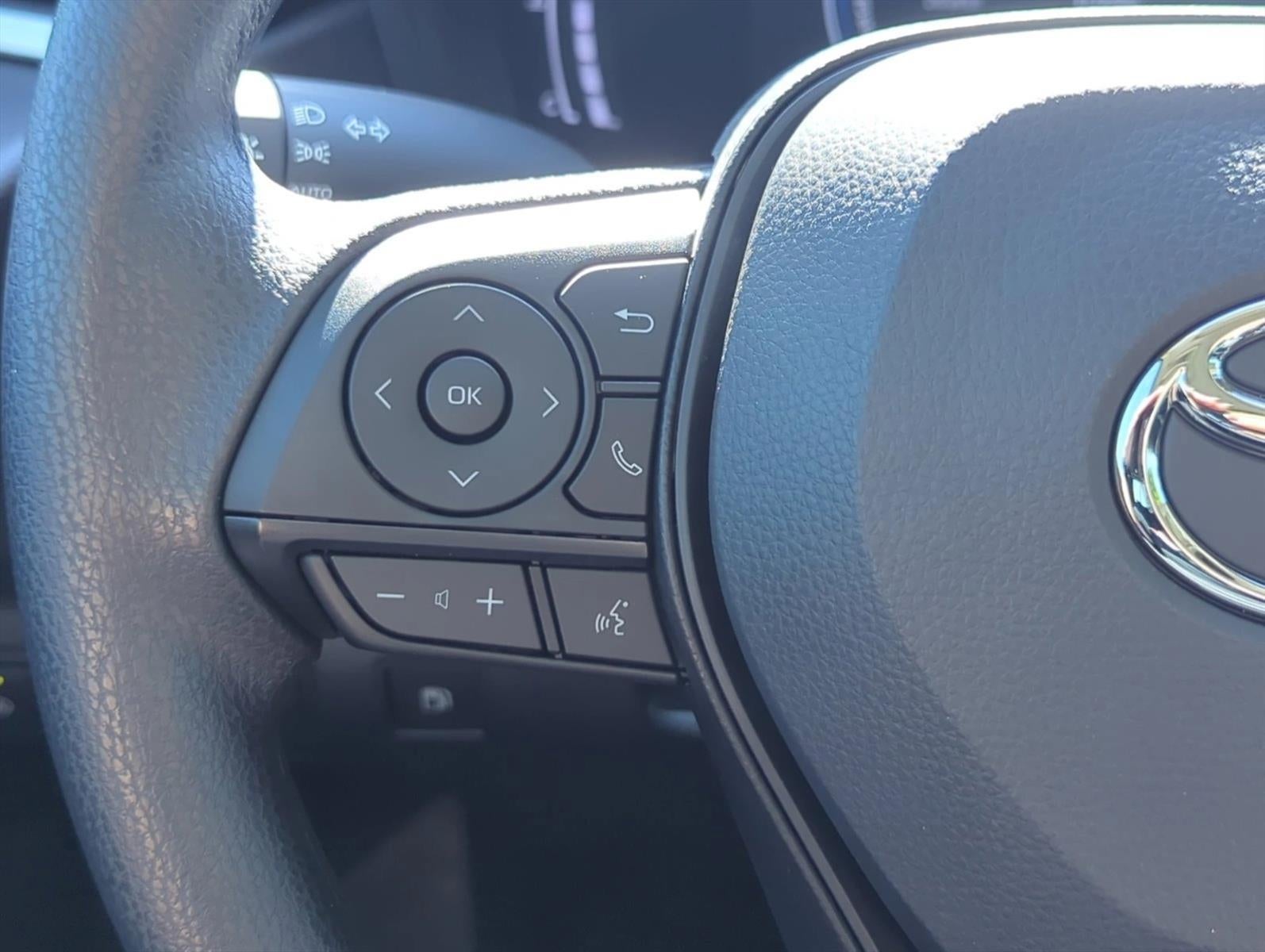 2026 Toyota Corolla Hybrid LE FWD (Natl)