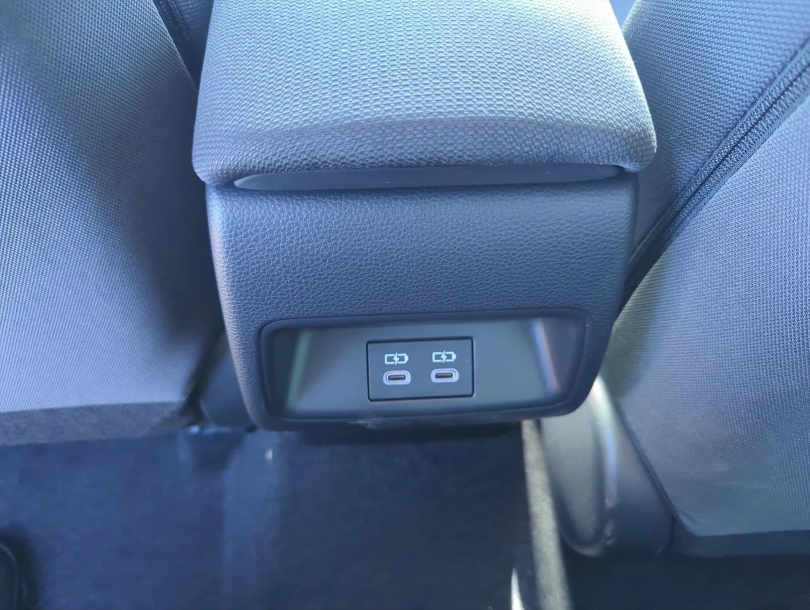 2026 Toyota Corolla Hybrid LE FWD (Natl)