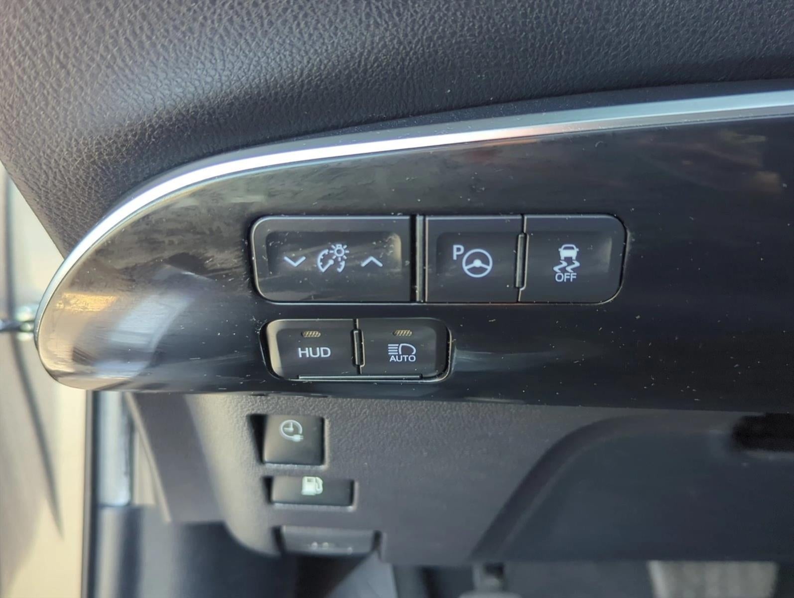 2020 Toyota Prius Prime Limited (Natl)