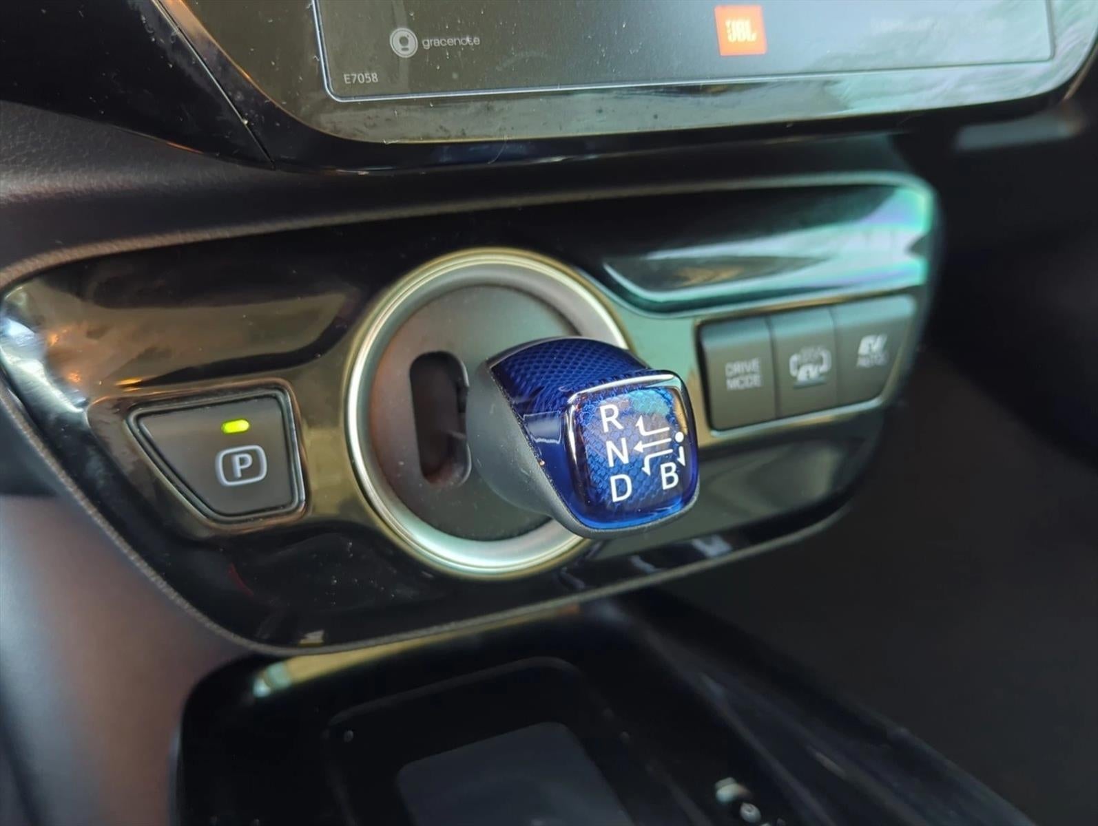 2020 Toyota Prius Prime Limited (Natl)