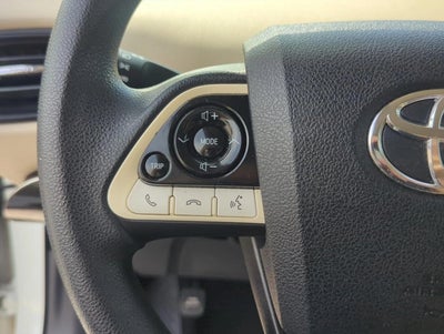 2016 Toyota Prius 5dr HB Two Eco (Natl)
